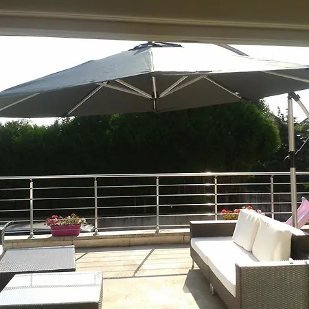 Chambres D'hotes Poirier Bazin Bed & Breakfast Montry